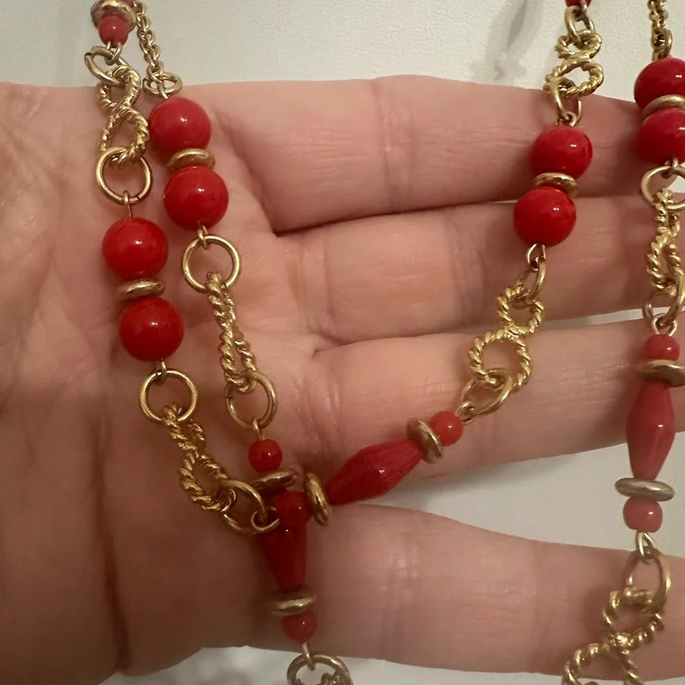 Elegant Gold tone and Red Glass Beaded Necklace Double strand